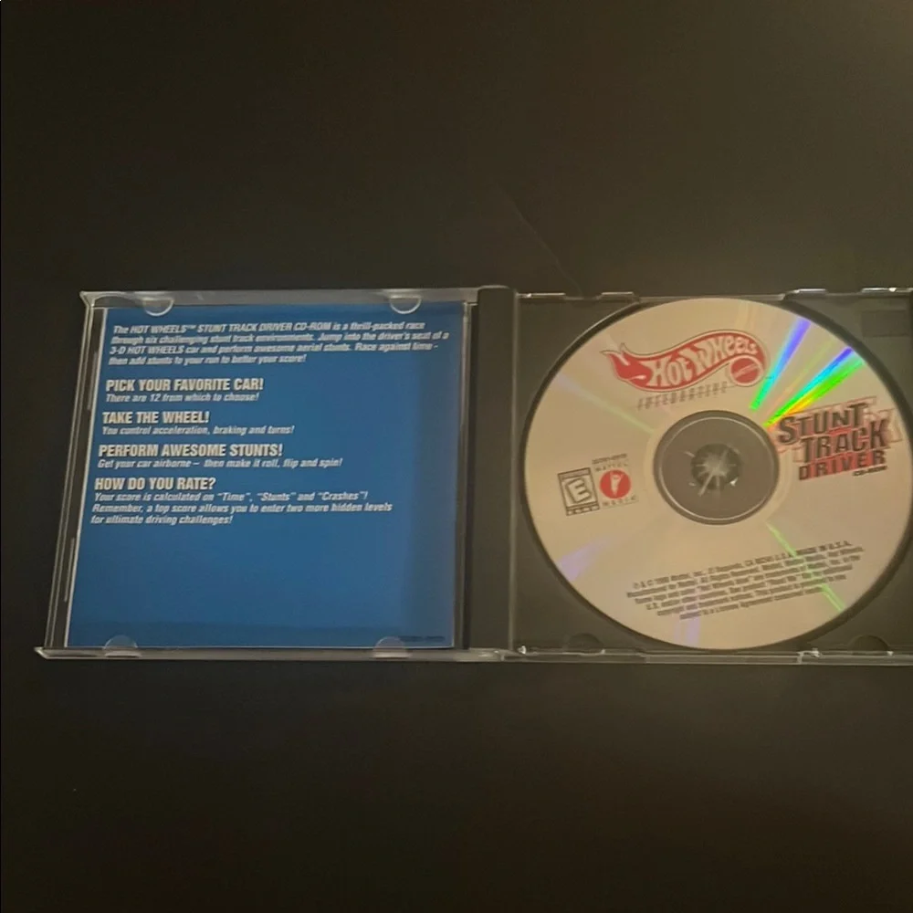 Hot Wheels Stunt Track Driver CD-ROM